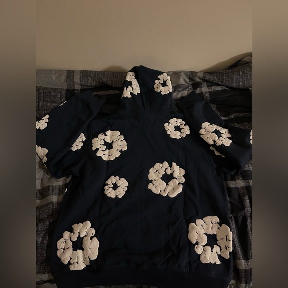 Denim Tears The Cotton Wreath Sweatshirt - Picture 2 of 7